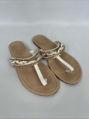 385 Fifth White and Gold Braided T-Strap Sandals - Size 8